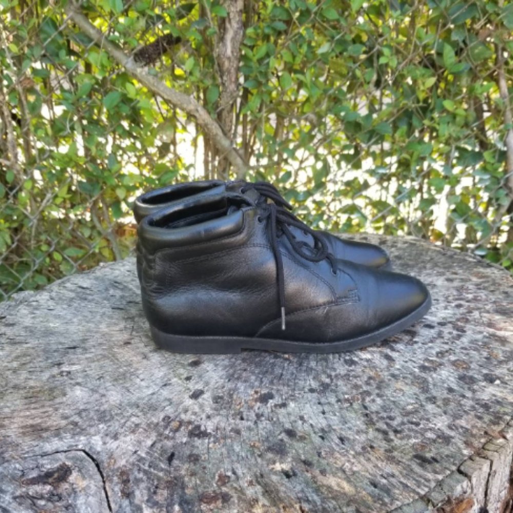 80s Vintage "DANEXX" Black Leather Ankle Boots
